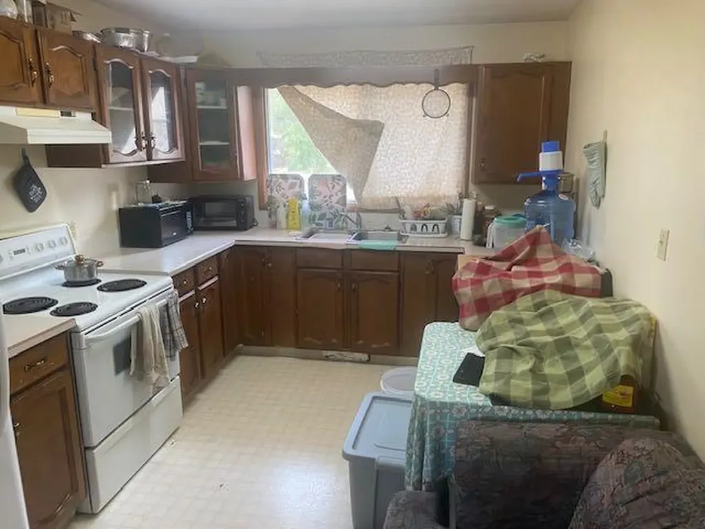 5325 53 Avenue Bashaw AB T0B 0H0