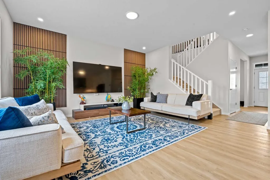 12 Southwinds Common SW Airdrie AB T4B 5T9