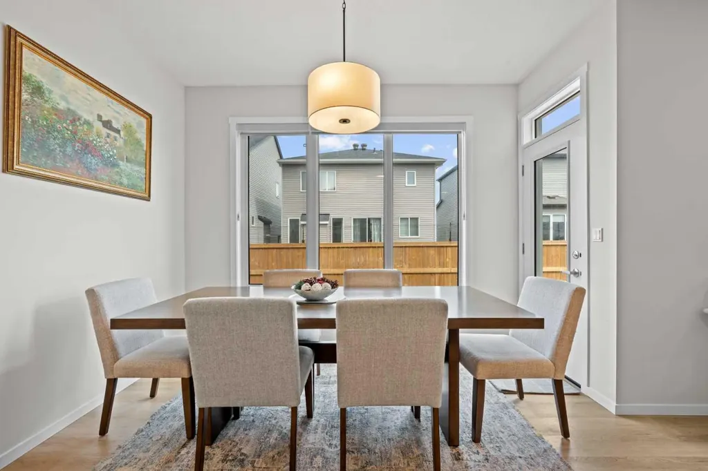 12 Southwinds Common SW Airdrie AB T4B 5T9