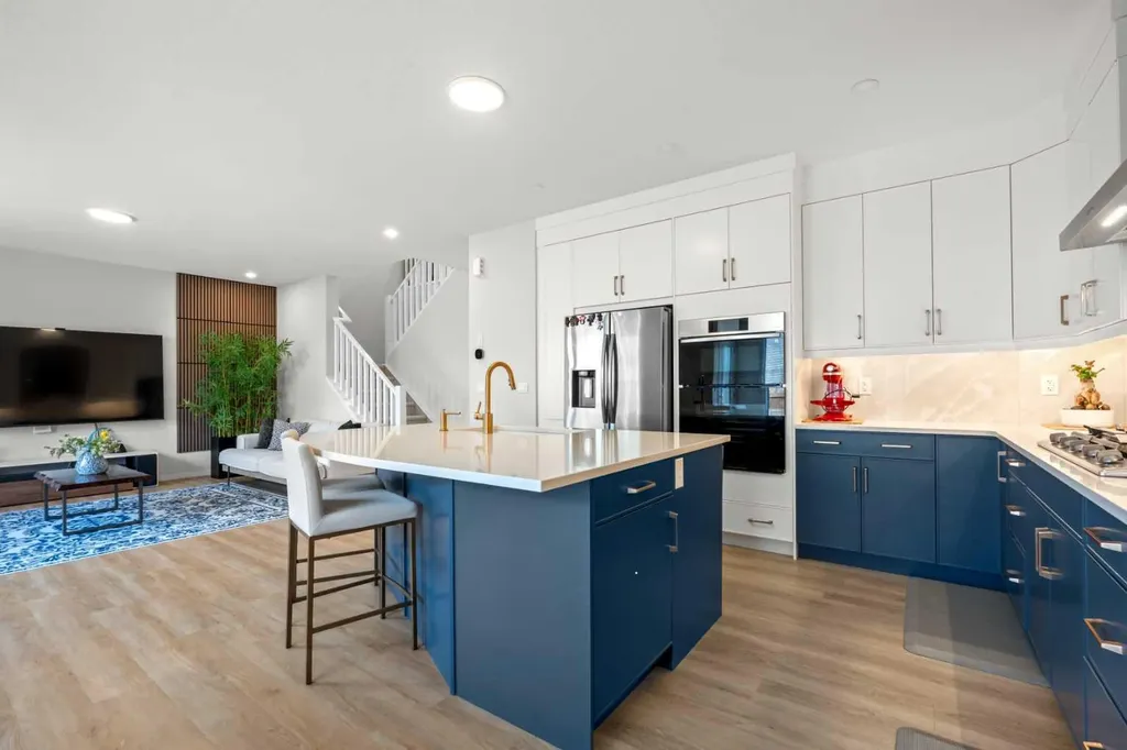12 Southwinds Common SW Airdrie AB T4B 5T9
