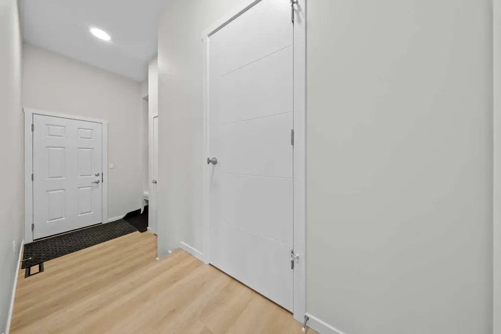 12 Southwinds Common SW Airdrie AB T4B 5T9