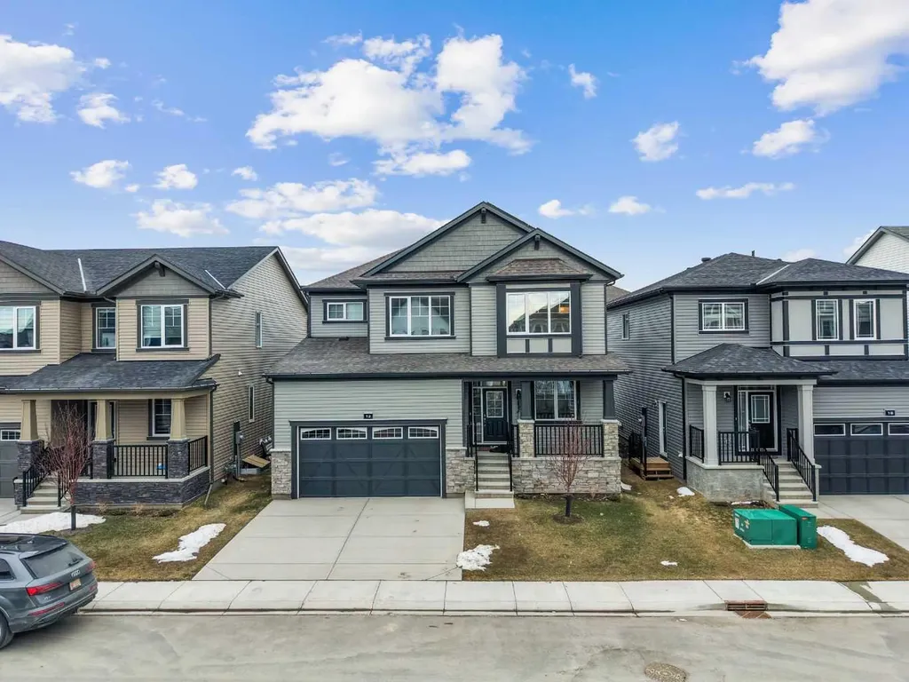 12 Southwinds Common SW Airdrie AB T4B 5T9