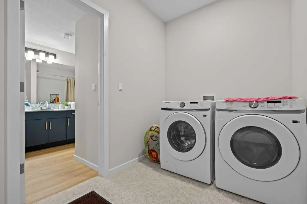 12 Southwinds Common SW Airdrie AB T4B 5T9