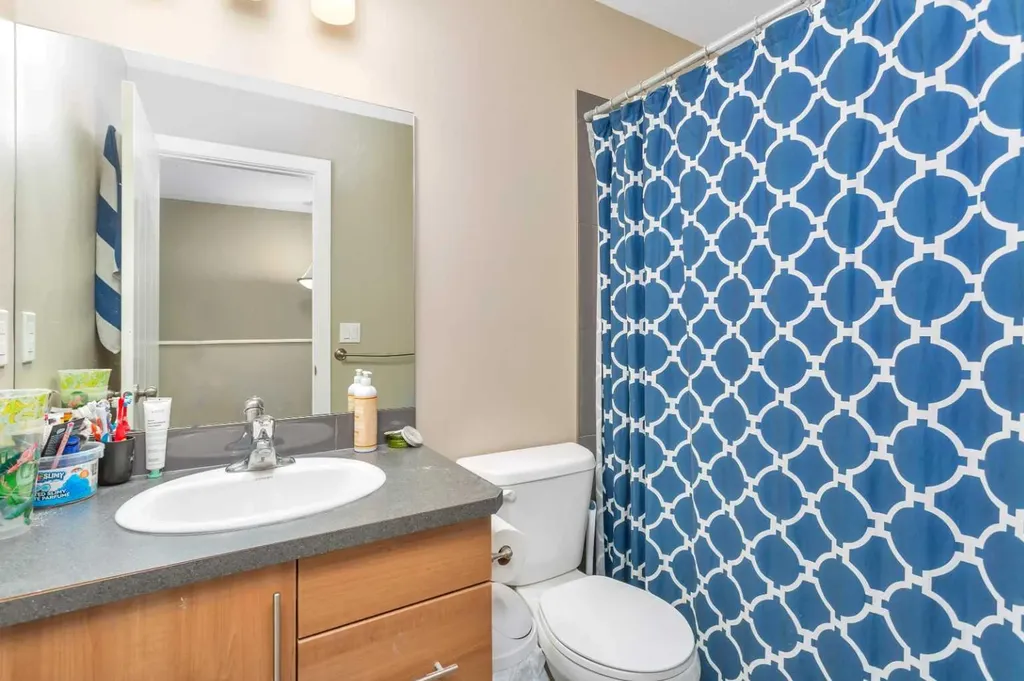 17 Crestview Boulevard Sylvan Lake AB T4S 0N4