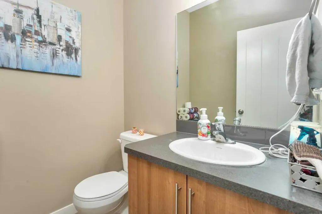 17 Crestview Boulevard Sylvan Lake AB T4S 0N4