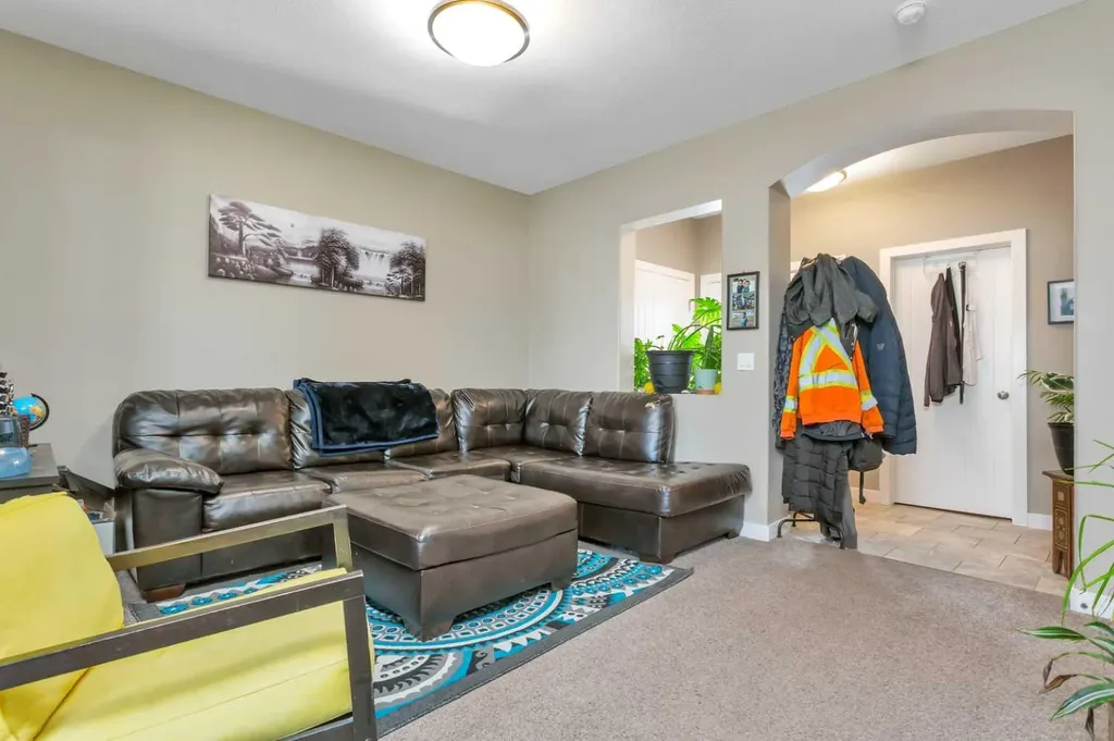 17 Crestview Boulevard Sylvan Lake AB T4S 0N4