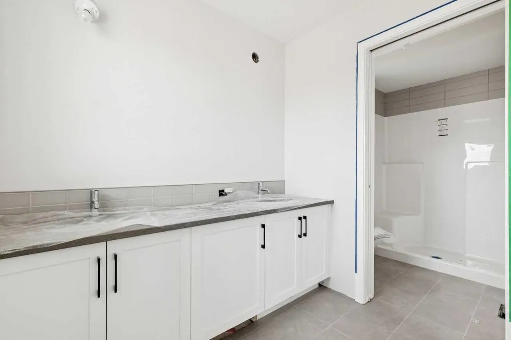 178 Clearwater Terrace Chestermere AB T1X2M5