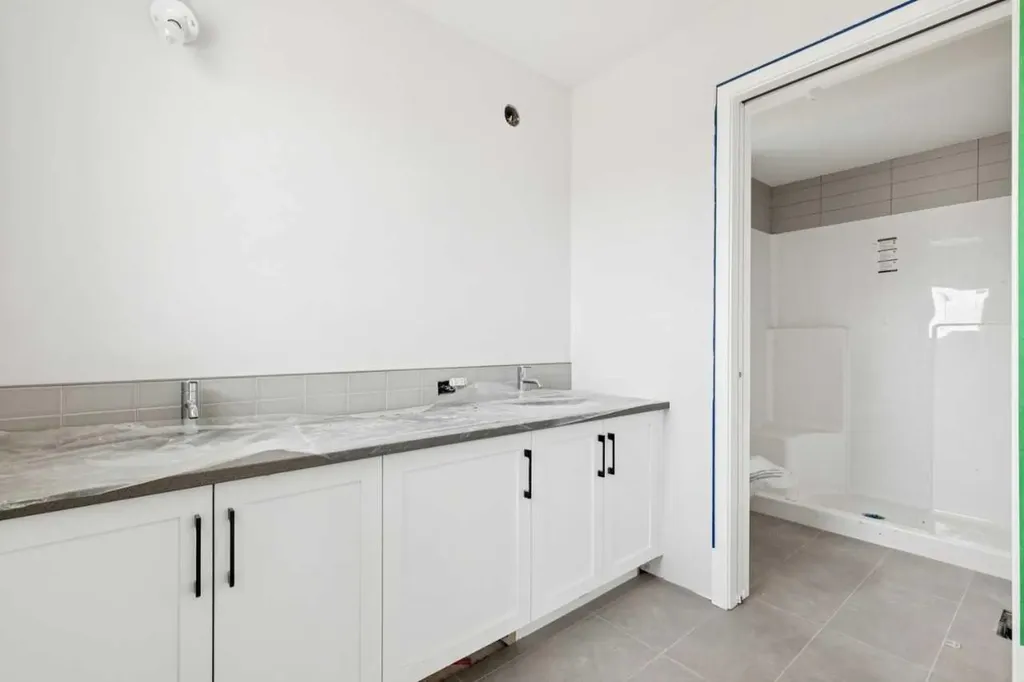 178 Clearwater Terrace Chestermere AB T1X2M5