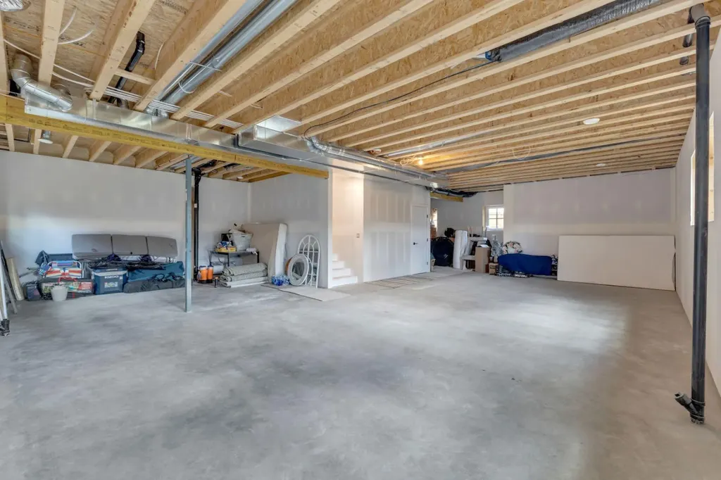 8 Holbrook Place Sylvan Lake AB T4S 2P2