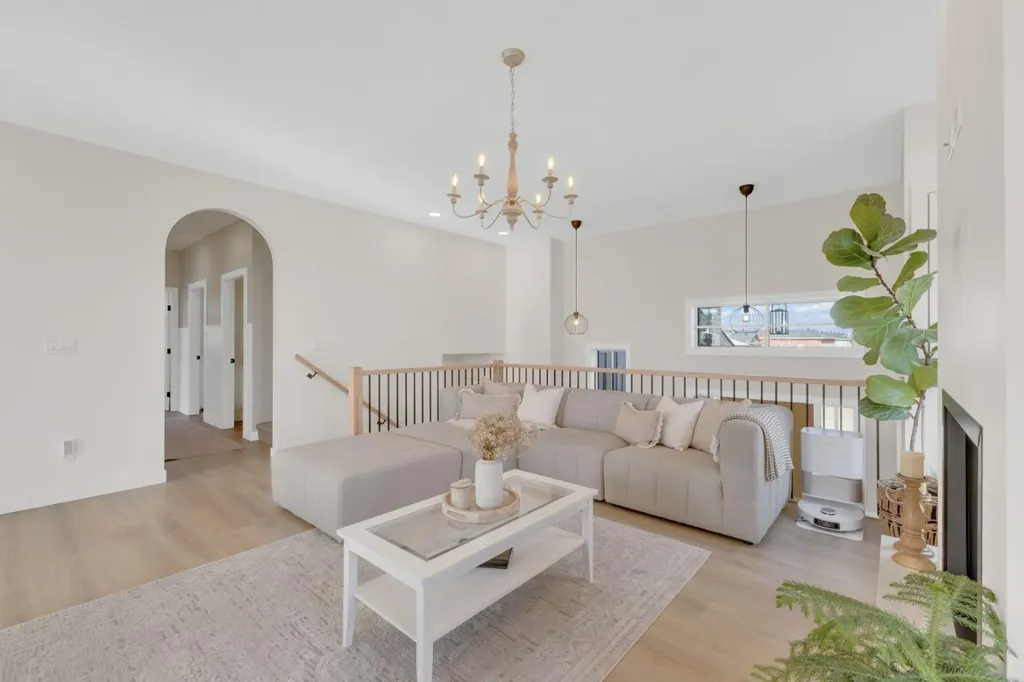 8 Holbrook Place Sylvan Lake AB T4S 2P2