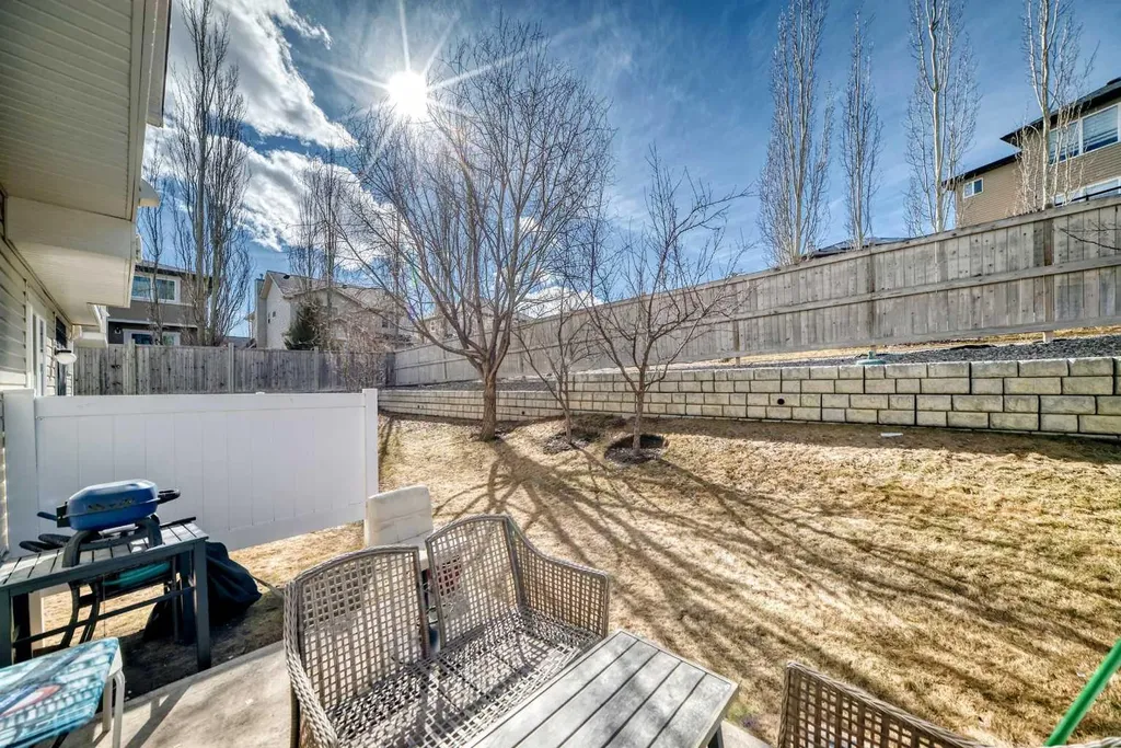 88 Pantego Lane NW Calgary AB T3K 0T1