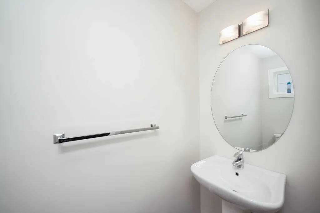 88 Pantego Lane NW Calgary AB T3K 0T1