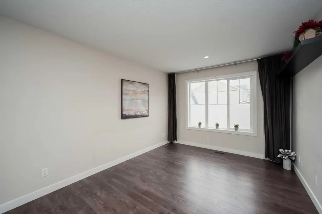 88 Pantego Lane NW Calgary AB T3K 0T1