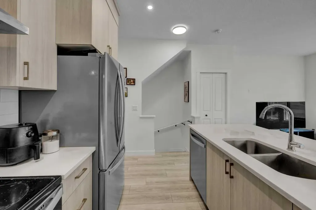 380 Seton Villas SE Calgary AB T3M 3T8
