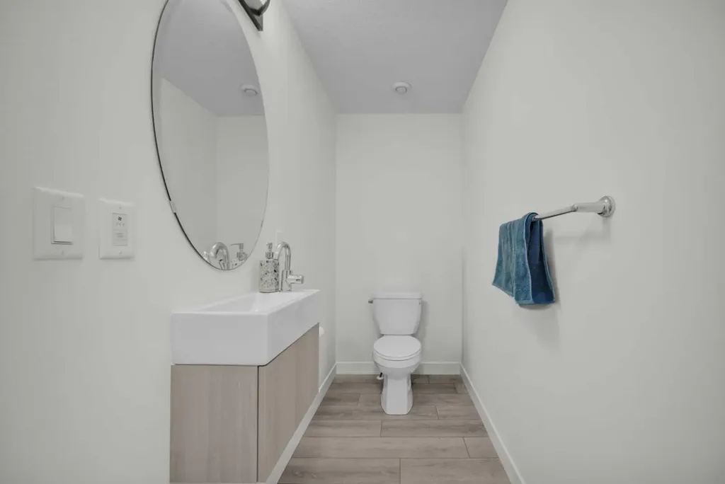 380 Seton Villas SE Calgary AB T3M 3T8