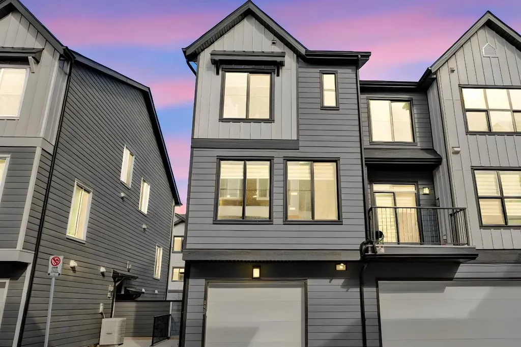 380 Seton Villas SE Calgary AB T3M 3T8