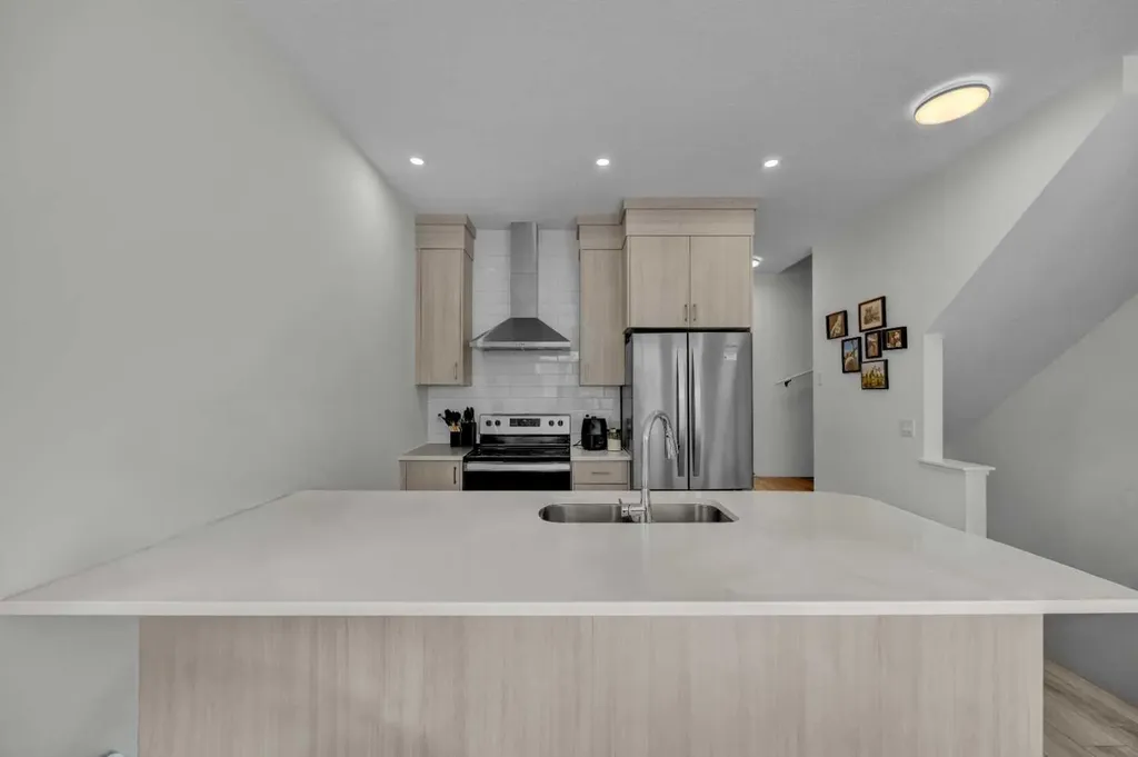 380 Seton Villas SE Calgary AB T3M 3T8