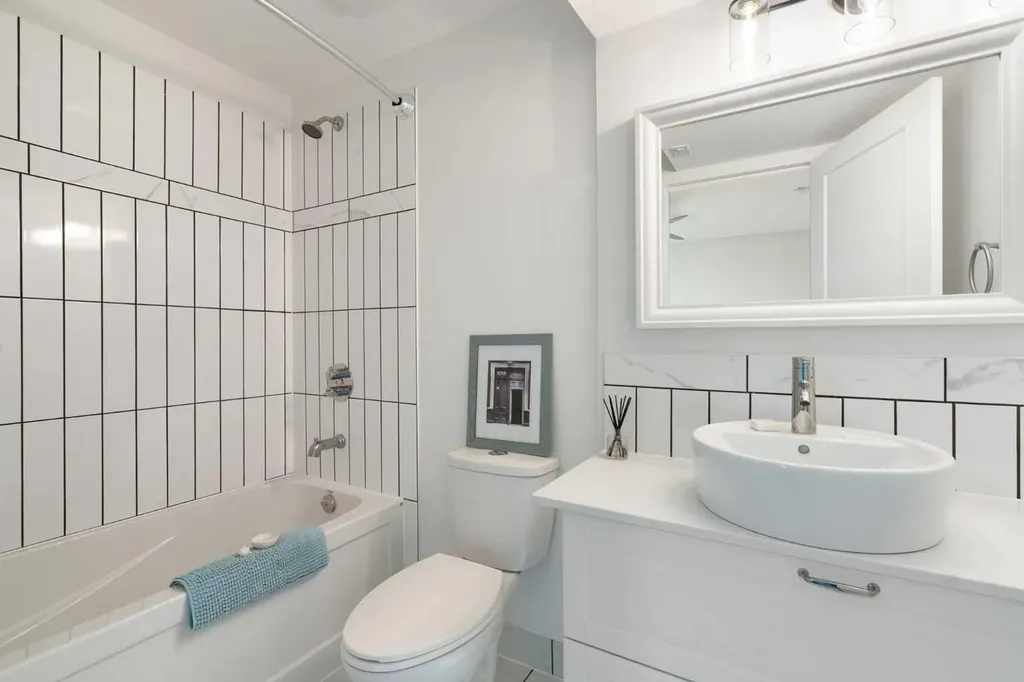 236 50 Avenue E Claresholm AB T0L 0T0