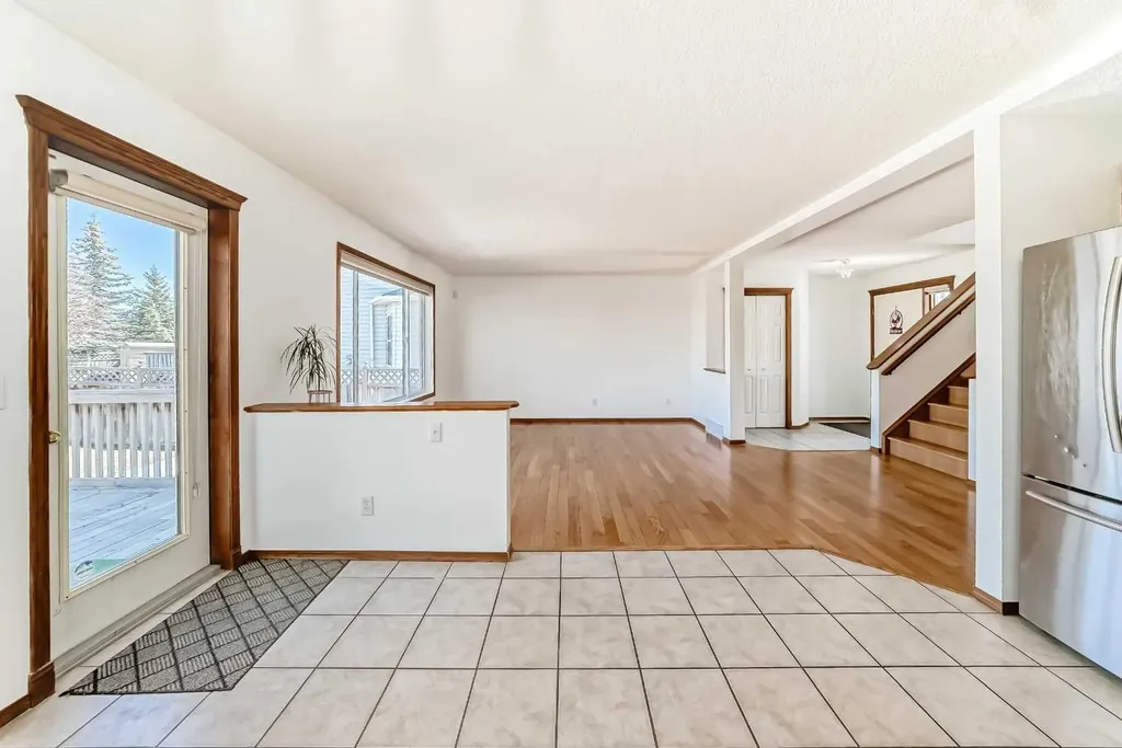 141 Arbour Crest Mews NW Calgary AB T3G 4L3