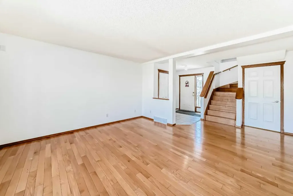 141 Arbour Crest Mews NW Calgary AB T3G 4L3