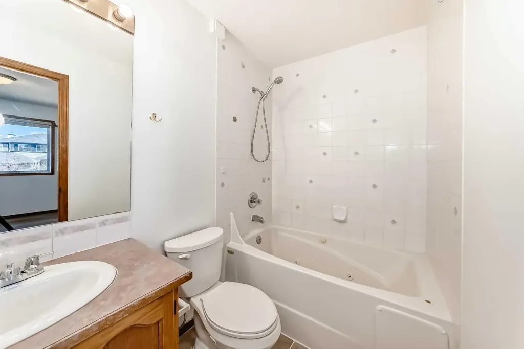 141 Arbour Crest Mews NW Calgary AB T3G 4L3
