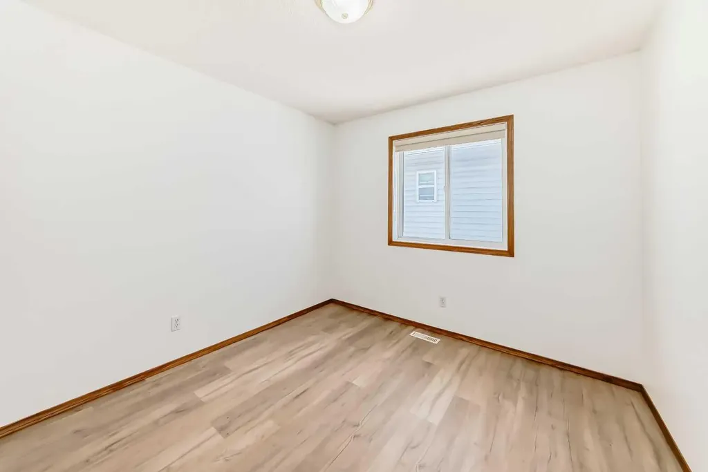 141 Arbour Crest Mews NW Calgary AB T3G 4L3