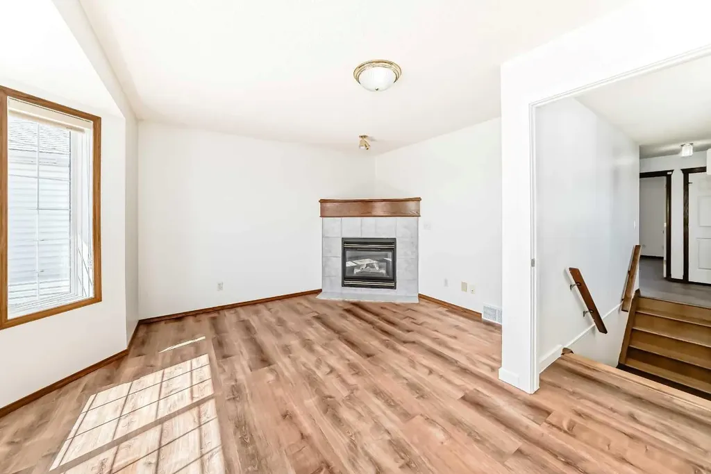 141 Arbour Crest Mews NW Calgary AB T3G 4L3