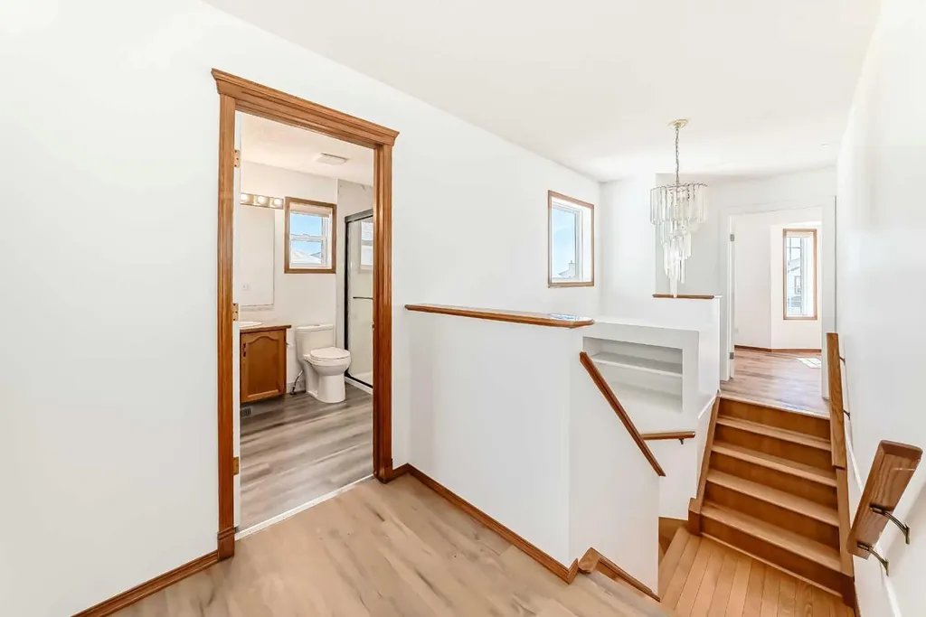 141 Arbour Crest Mews NW Calgary AB T3G 4L3