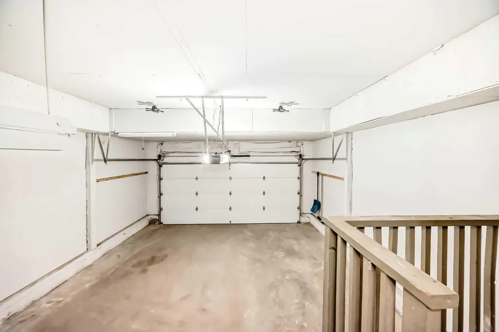141 Arbour Crest Mews NW Calgary AB T3G 4L3
