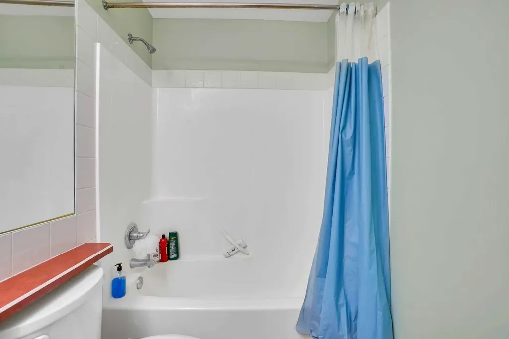 1409 Centre A Street NE Calgary AB T2E 2Z8