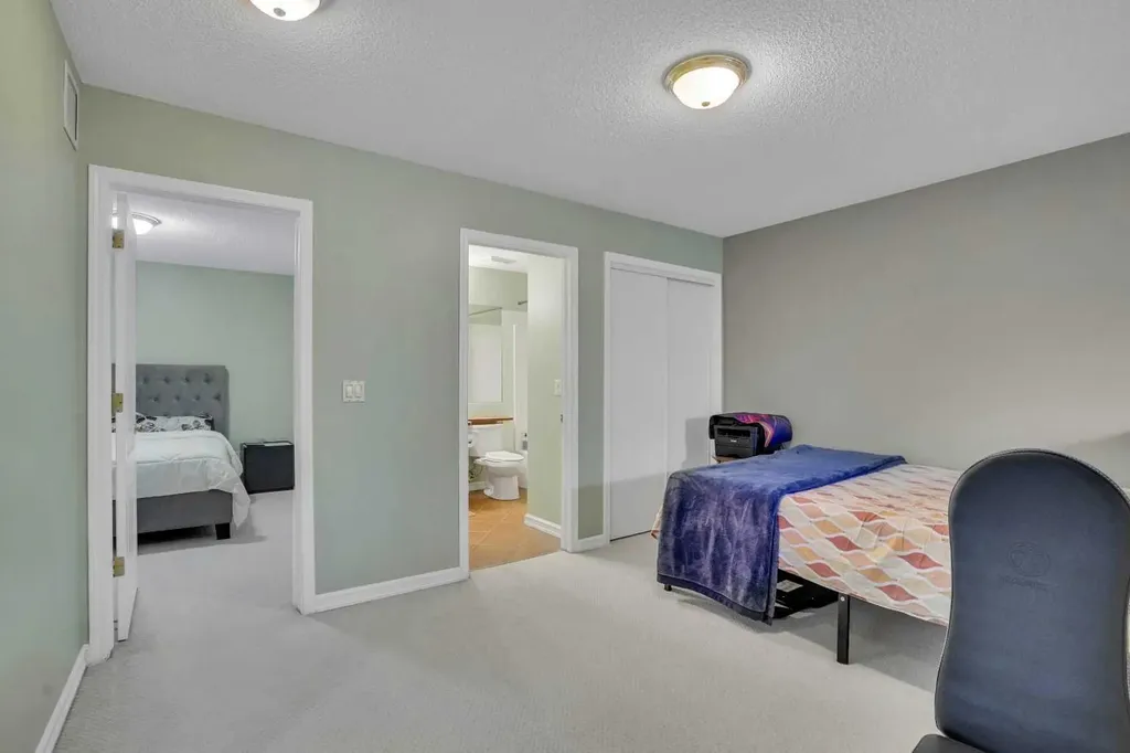 1409 Centre A Street NE Calgary AB T2E 2Z8