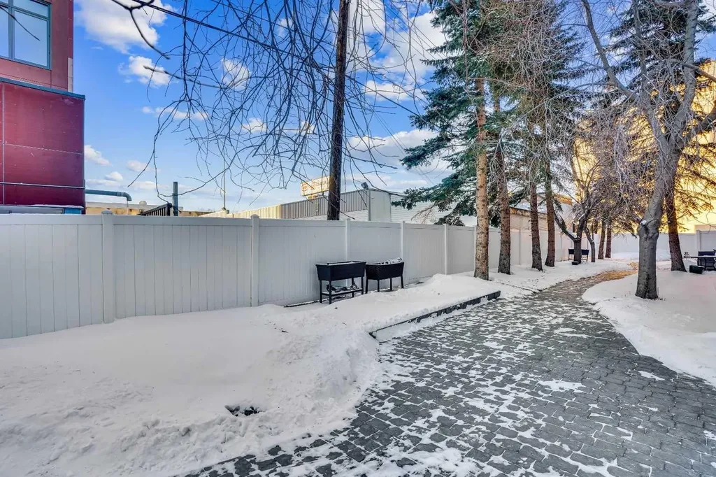 1409 Centre A Street NE Calgary AB T2E 2Z8