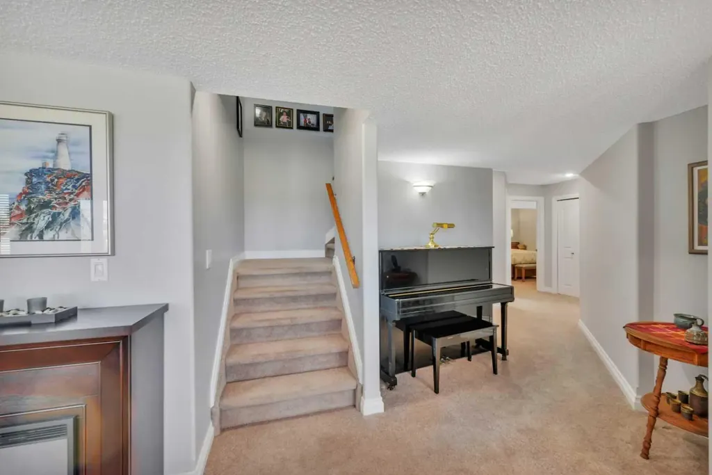 82 Ingram Close Red Deer AB T4R 0A3