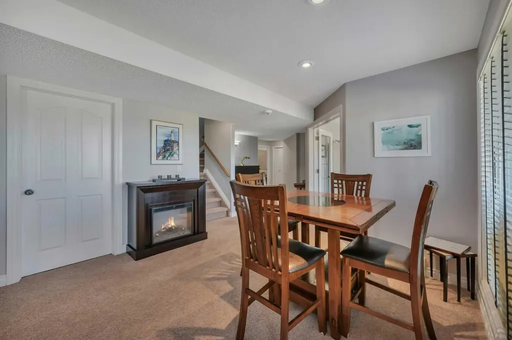82 Ingram Close Red Deer AB T4R 0A3