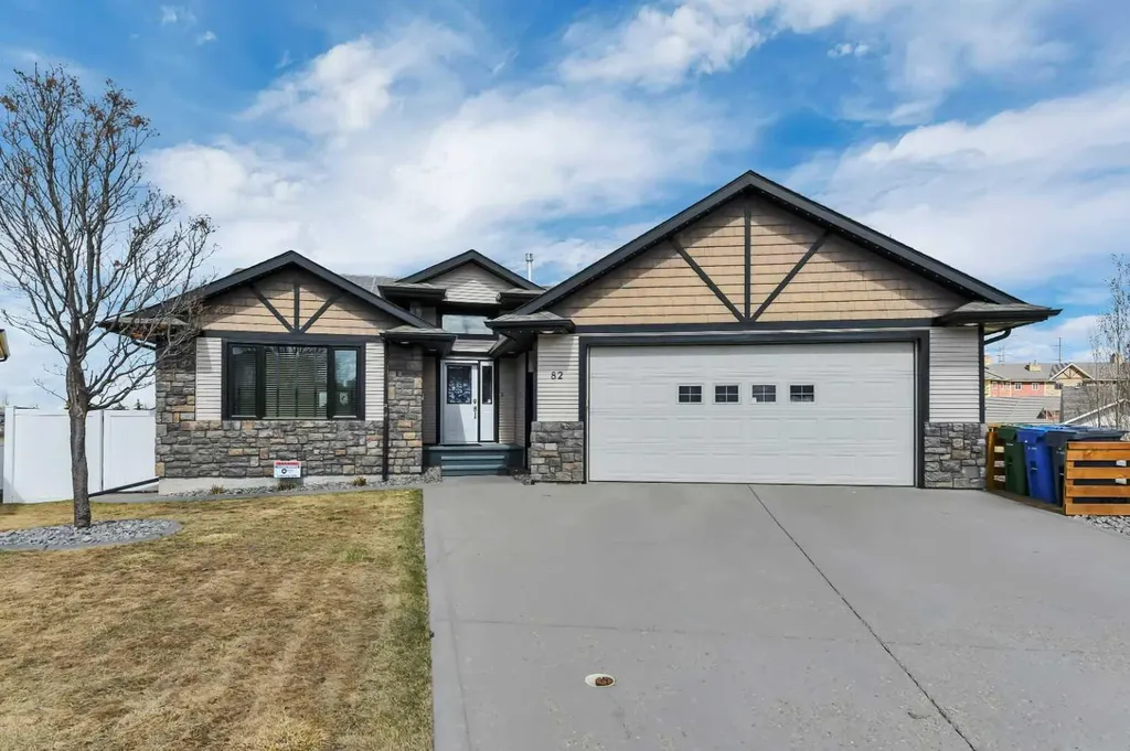 82 Ingram Close Red Deer AB T4R 0A3
