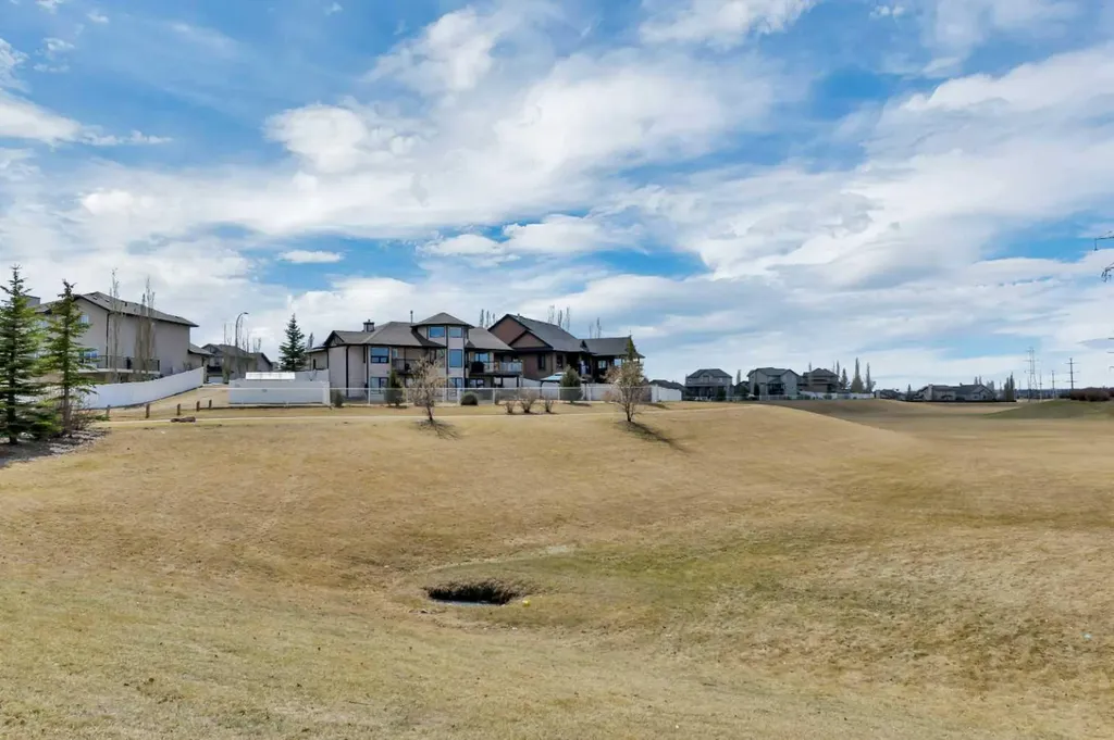 82 Ingram Close Red Deer AB T4R 0A3