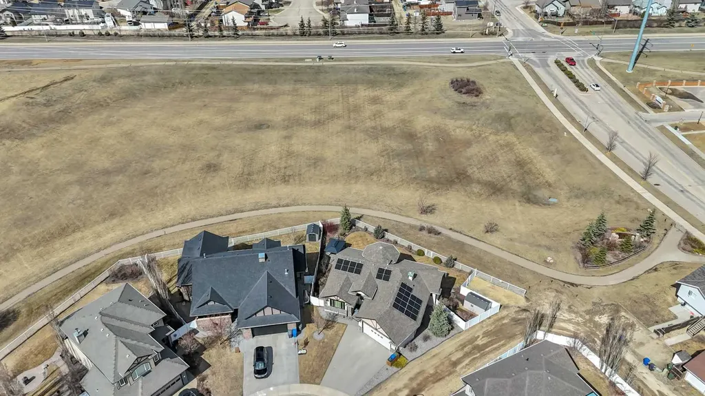 82 Ingram Close Red Deer AB T4R 0A3