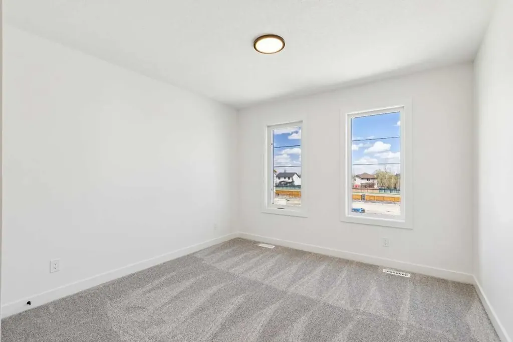 94 Bridgeport Landing Chestermere AB T1X3E3