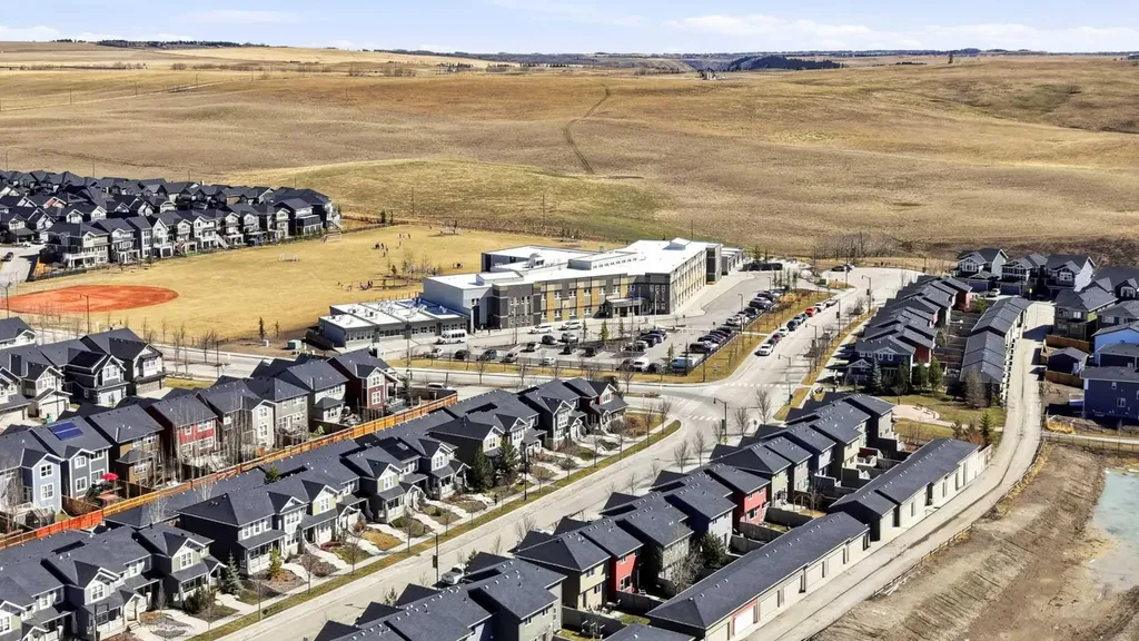 312 Sunset View Cochrane AB T4C0N6