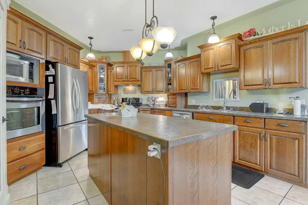 71355 Range Road 261 Ridgevalley AB T0H 0Y0