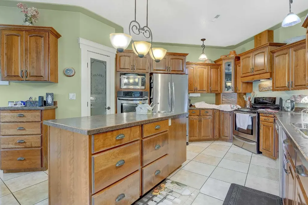 71355 Range Road 261 Ridgevalley AB T0H 0Y0