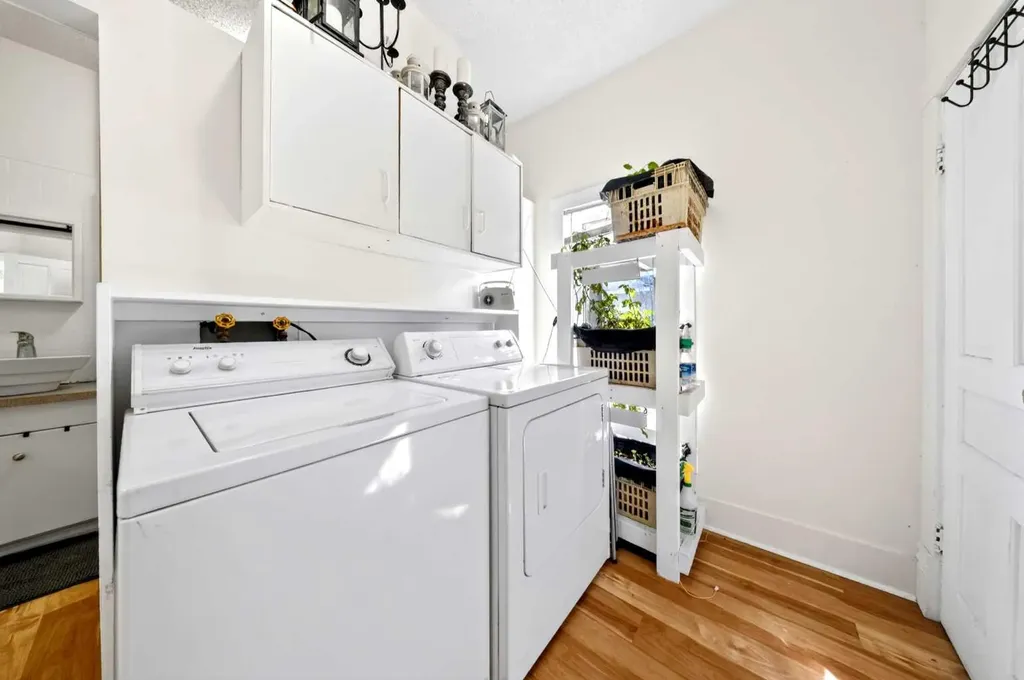 313 5 Street Irricana AB T0M1B0