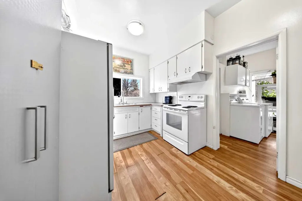 313 5 Street Irricana AB T0M1B0