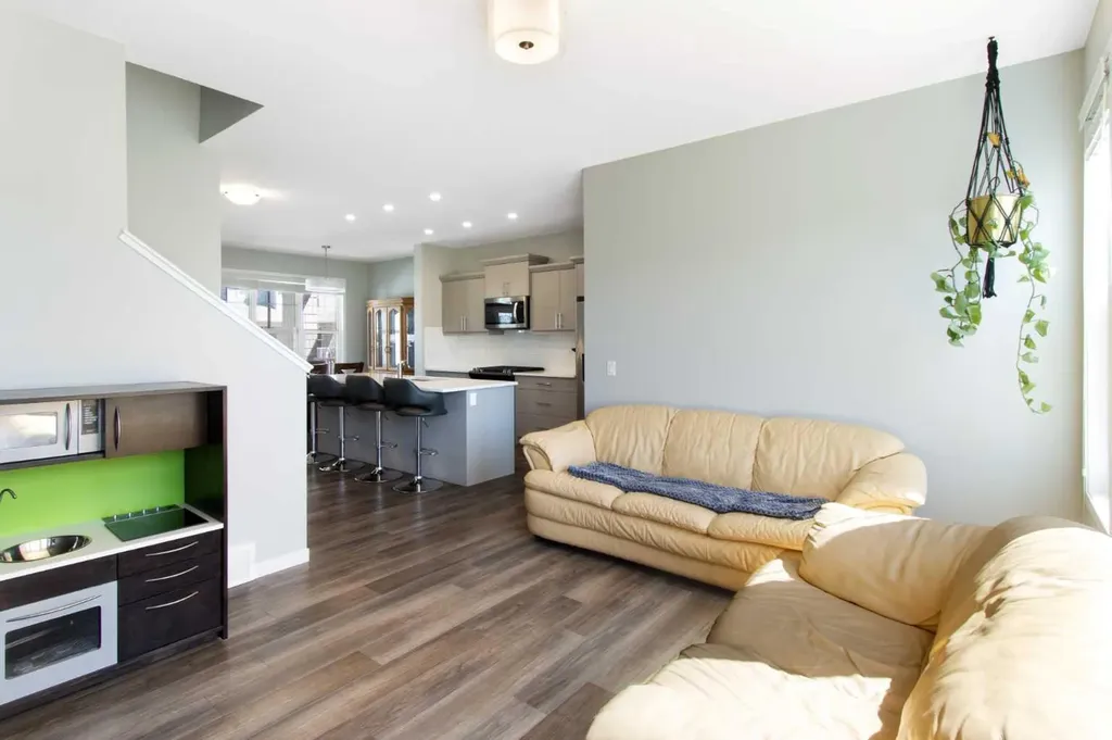 127 Ellen Road Crossfield AB T0M0S0