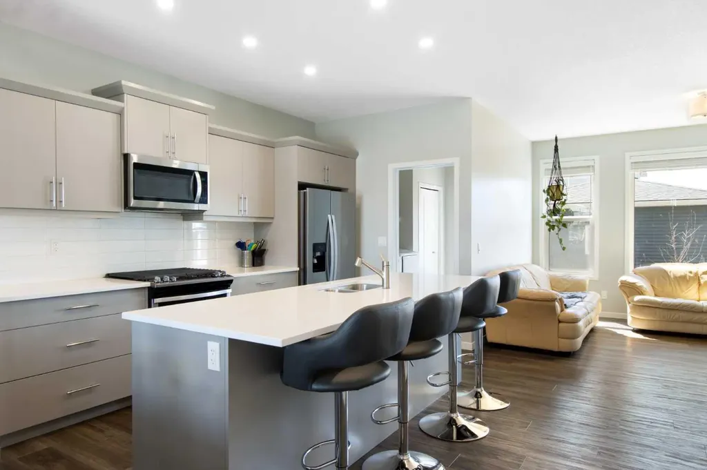 127 Ellen Road Crossfield AB T0M0S0