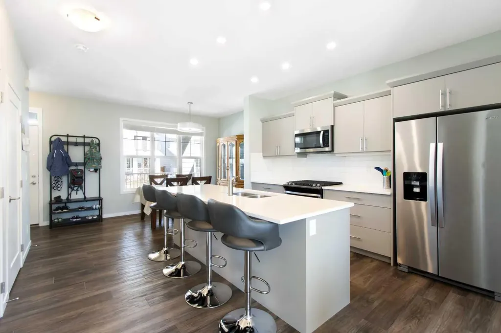 127 Ellen Road Crossfield AB T0M0S0