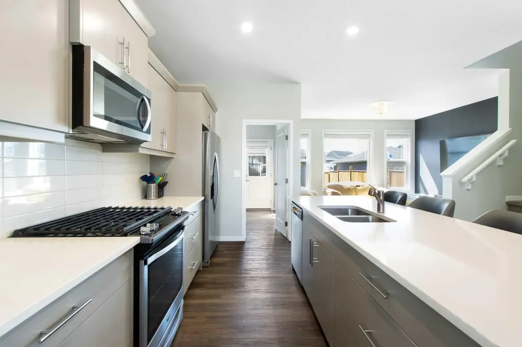 127 Ellen Road Crossfield AB T0M0S0