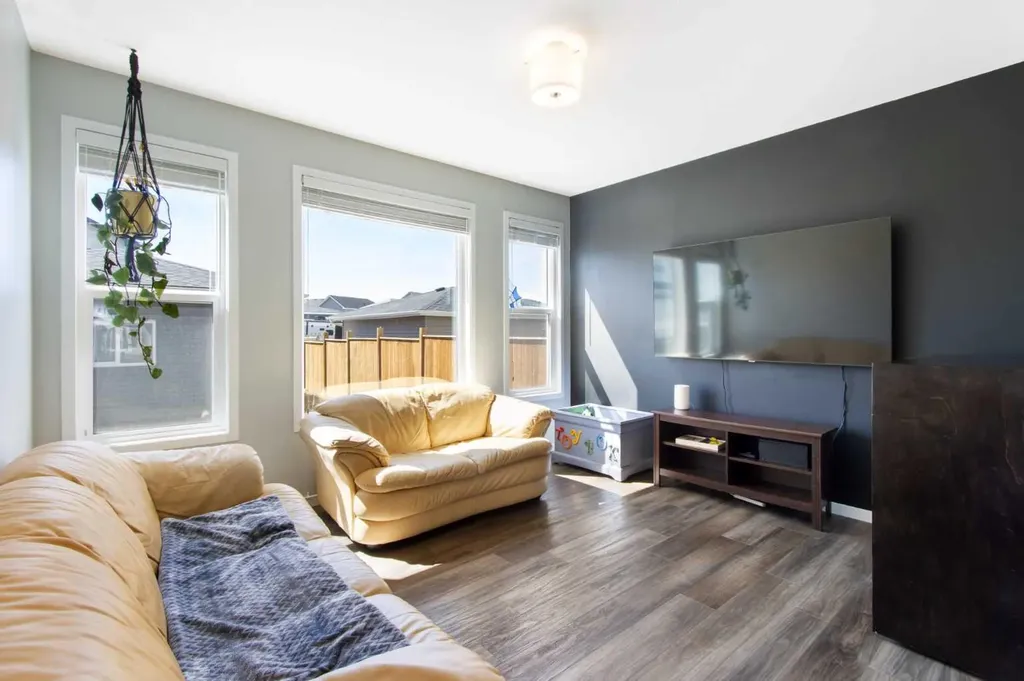 127 Ellen Road Crossfield AB T0M0S0