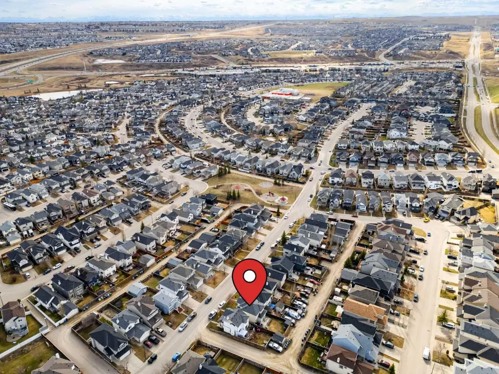 52 Evansford Road NW Calgary AB T3P 1G8