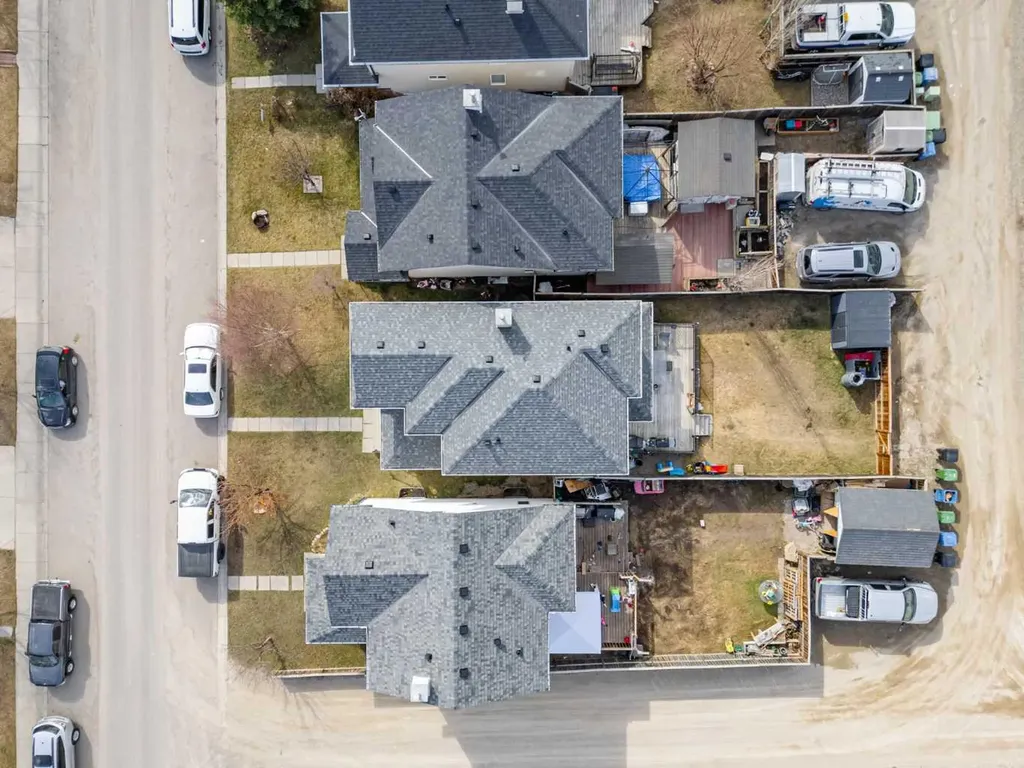 52 Evansford Road NW Calgary AB T3P 1G8